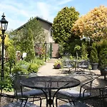 Walnut Bed & Breakfast Noorbeek