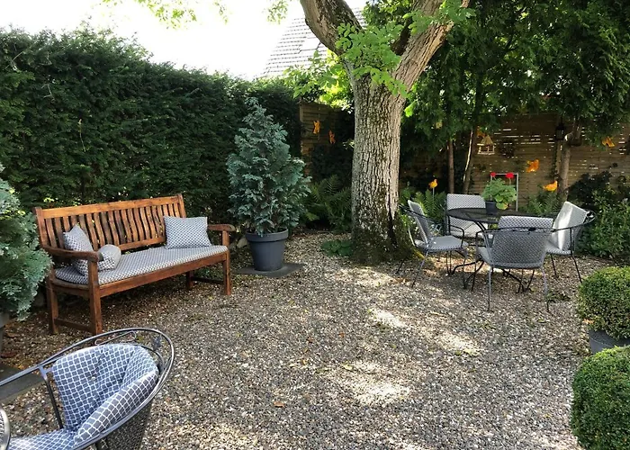 Bed & Breakfast Walnut