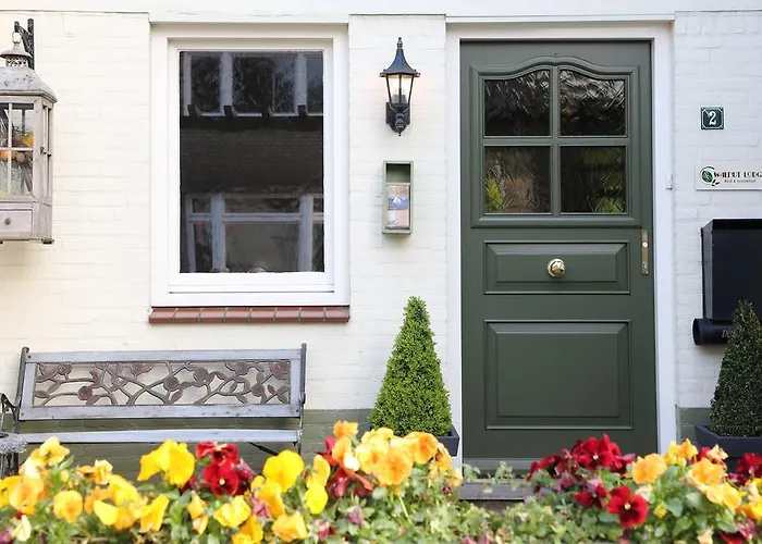 ベッド・アンド・ブレックファスト Walnut 4*