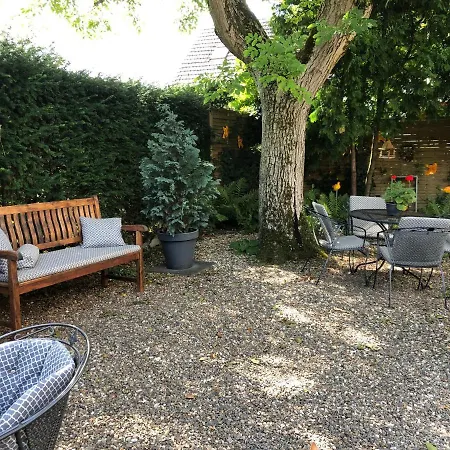 Bed & Breakfast Walnut